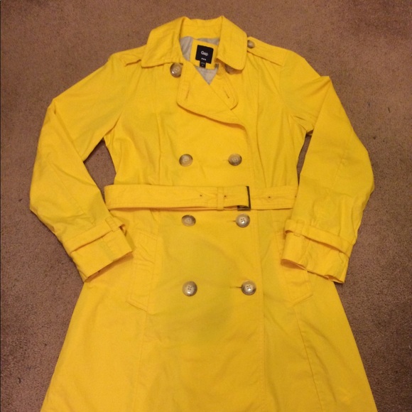 GAP Jackets & Blazers - ‼️July 1 Closing! Gap Trench Coat Lightweight